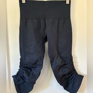 Lululemon Ebb And Flow Capri - Size 4 - Dark Blue